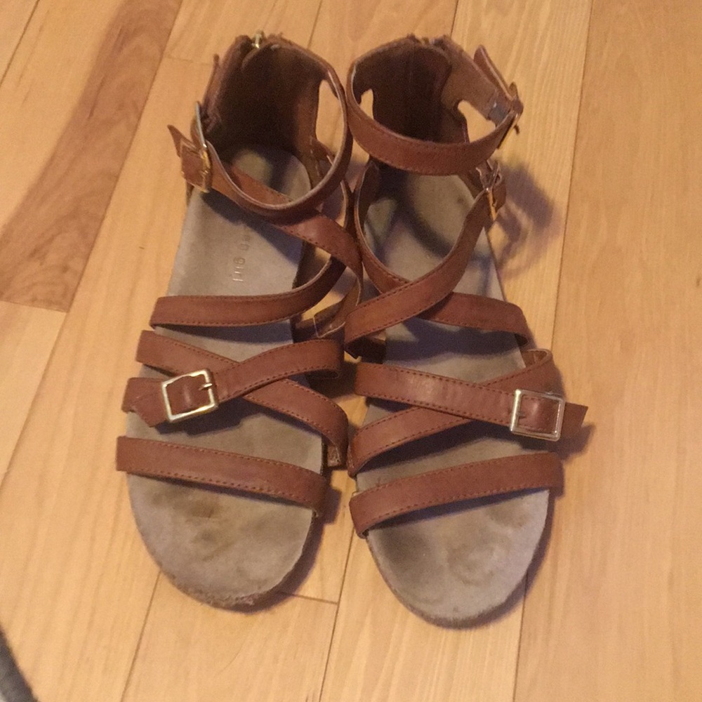 Madden girl brown strappy sandals